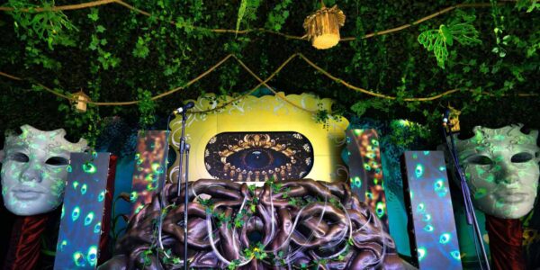 3D-Projection-Show-Stage-Design-Enchanted-Garden