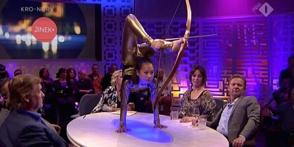 Bow-And-Arrow-Contortionist