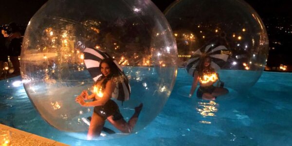 Bubble-Sphere-Acrobats-With-Umbrellas