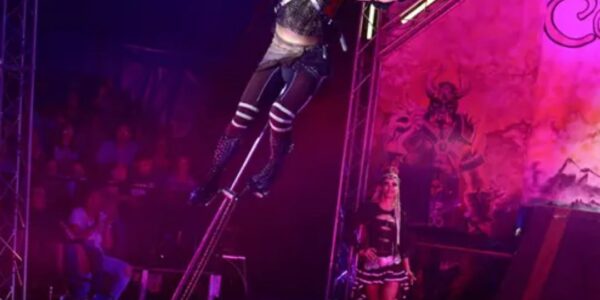 Circus-Show-Unicycle