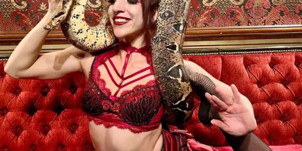 Contortion-With-Live-Snake