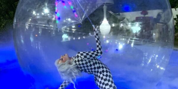 Dancing-Bubble-Acrobat