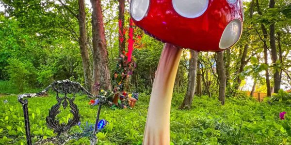 Enchanted-Forest-Large-Red-And-White-Mushroom-Prop