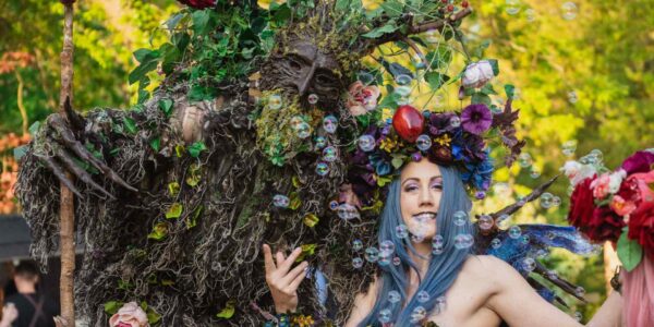 Enchanted-Garden-Themed-Roaming-Entertainment