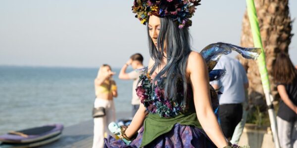 Fairy-Bubble-Performer