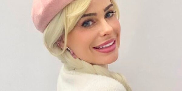 Margot-Robbie-Barbie-Lookalike