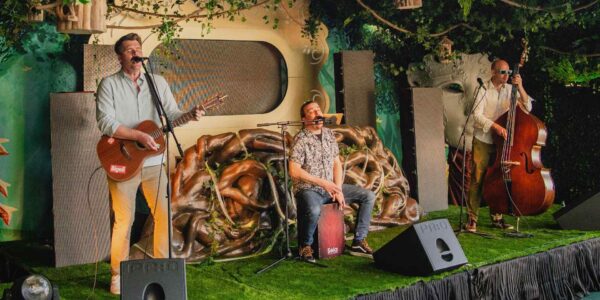 Private-Island-Party-Live-Band