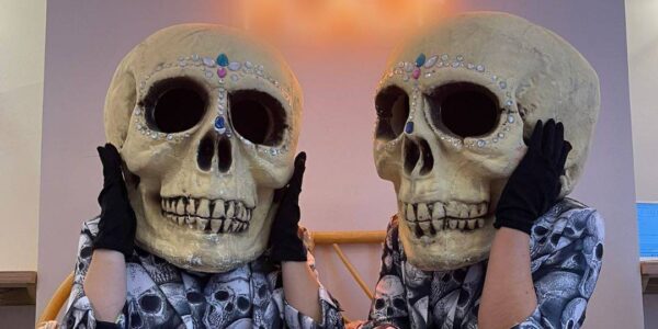 Skull-Head-Halloween-Walkabout