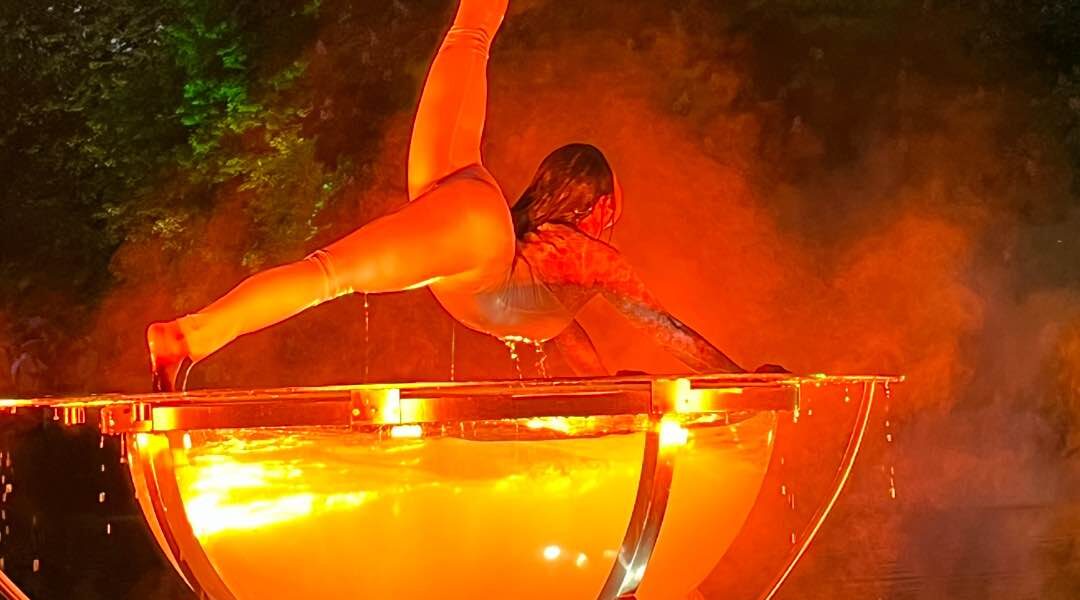 Water-Bowl-Acrobats-For-Events