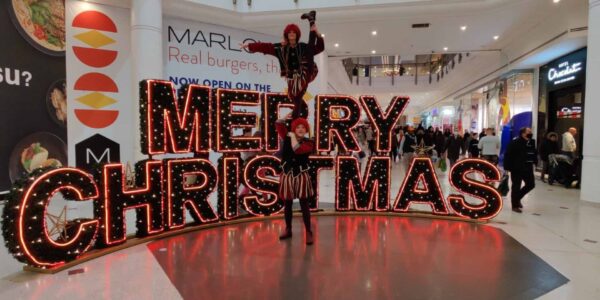 Acrobat-Christmas-Elf-Performers