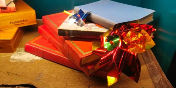 Books-And-Ribbons-Props