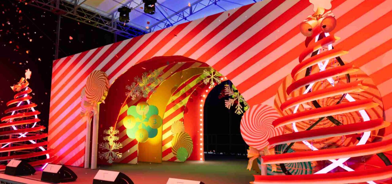 Christmas-Event-Theming-Stage