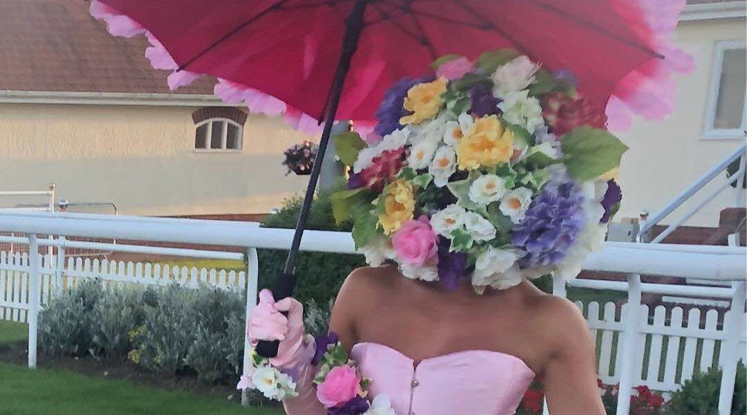 Elegant-Flower-Head-Performer
