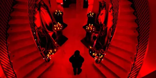 Halloween-Themed-Events-Staircase