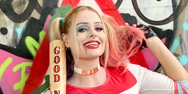 Close up of Harley Quinn lookalike