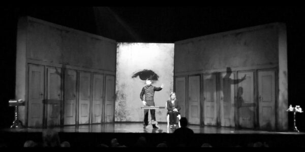 Mystery-Illusion-Show