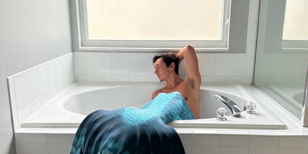 Posing-In-Tub-Netflix-Merman-Andrew