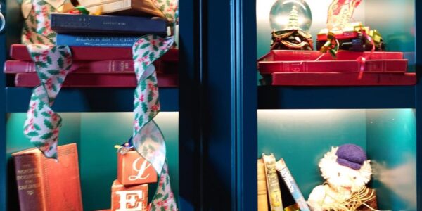 Ribbons-And-Toys-For-Santa-Workshop