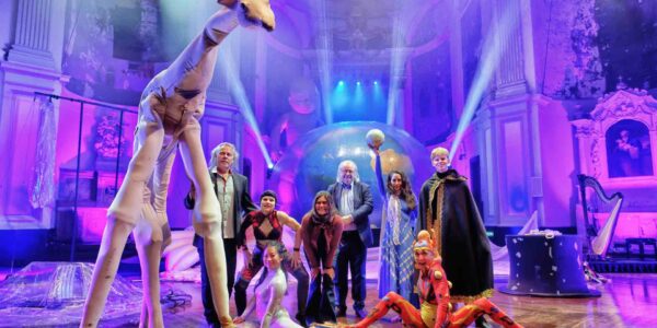 The-Crew-Of-Sustainable-Themed-Circus