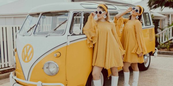 60s-Girls-With-Stylish-Camper-Van