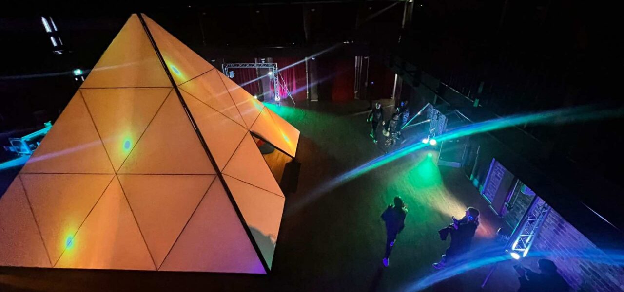Immersive experience projections are the future of events with their engagement potential and innovative technology.