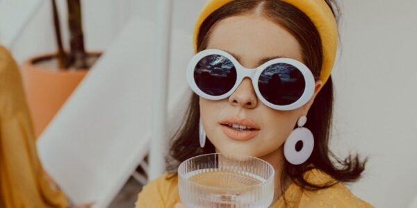 Stylis-Sixties-Themed-Dancer-For-Events
