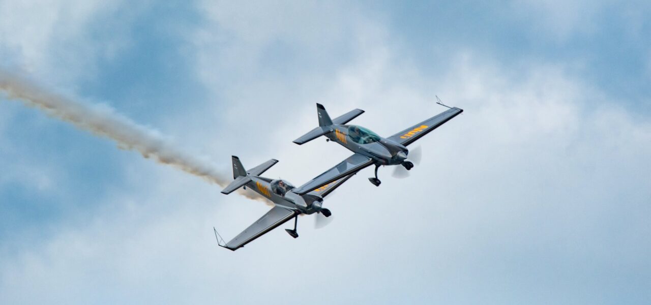 Two-Air-Planes-For-Displays