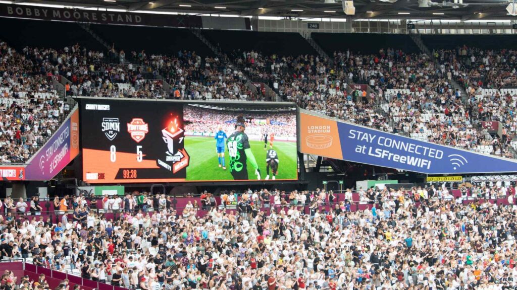 Final score on scoreboard - 8-5.