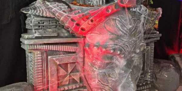 Guests will love the bespoke sculptures and unique features we can incorporate into your horror themed space.