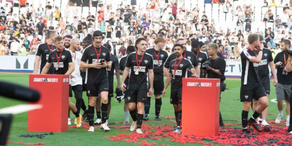 Sidemen-Charity-Match-Sidemen-FC-With-Winner-Medals