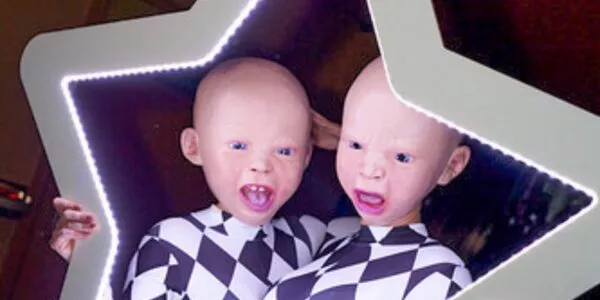 Crying-Baby-Heads-Posing-With-Star-Frame