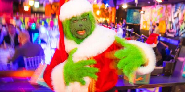 Grinch-Performing-At-Party-Event