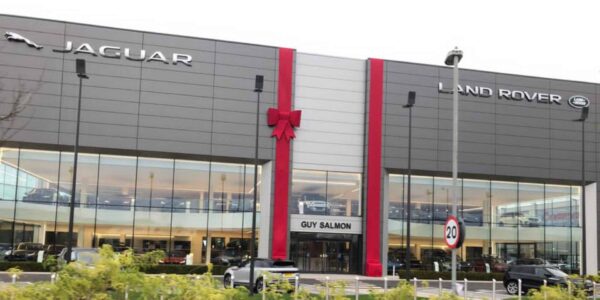 Jaguar-Bow-Building-Wrap