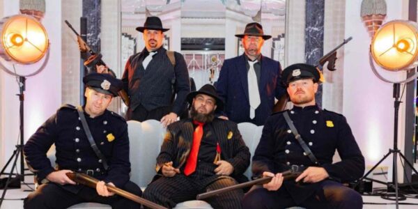 Mobsters-And-Police-Themed-Stunt-Entertainment
