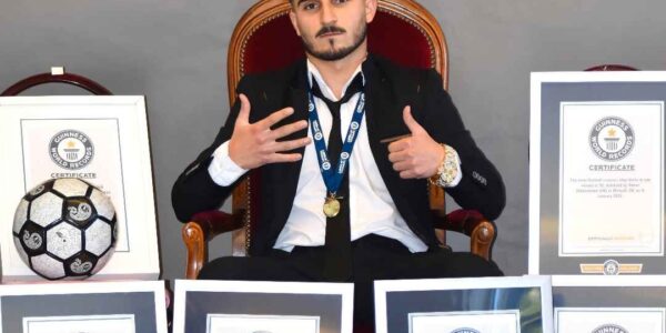 World-Class-Football-Freestyler-Guiness-World-Records