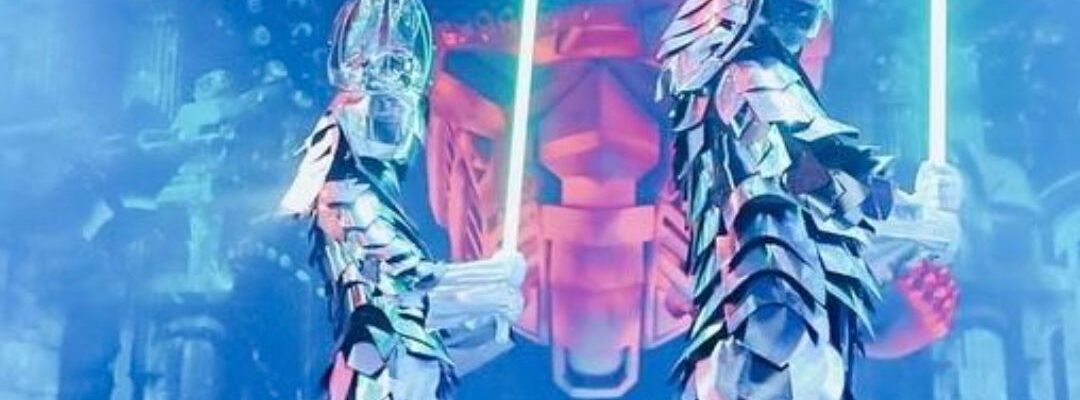 Led-Mirror-Dancers-With-Light-Swords