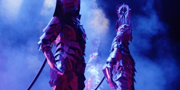 Three-Mirror-Dancers-Performing-On-Stage