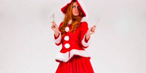 Mrs-Claus-Christmas-Walkabout-stilt-Character