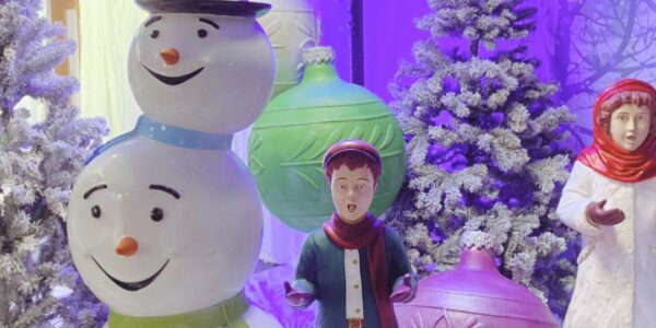 Snowman-And-Elves-Props