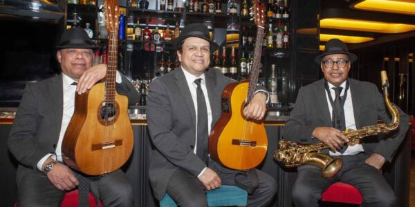 Salsa-Band-For-Hire-At-Corporate-Event