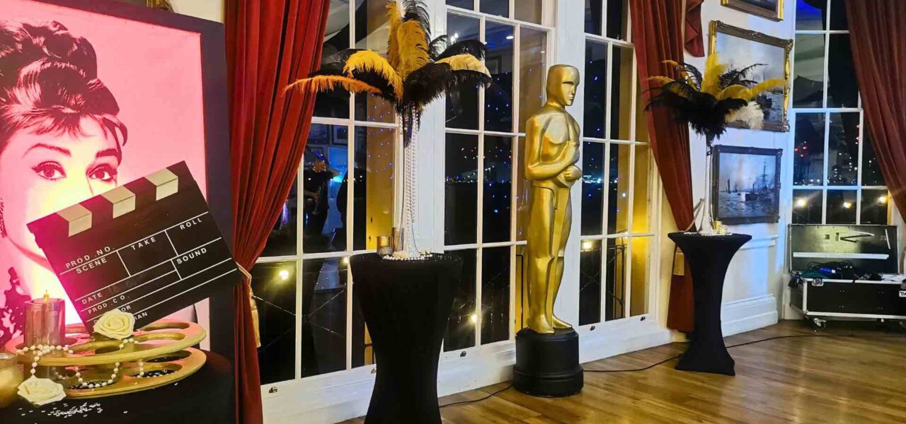 Awards-And-Table-Centrepieces-Props-For-Film-Theme-Party