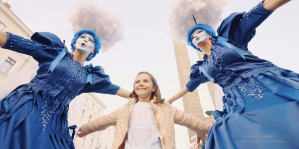 Hire-Unique-Themed-Performers-To-Interact-With-Guests