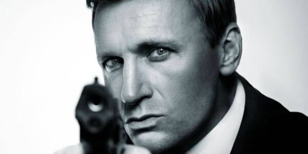 James-Bond-Daniel-Craig-Impersonator