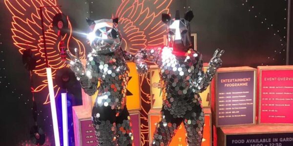 Mirror-Animals-Performers-At-Disco-Themed-Event