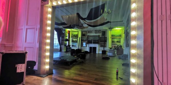Our-Team-Installing-Glowing-Archway-For-Hollywood-Party