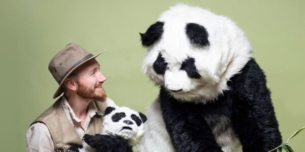 Realistic-Panda-performer-With-Baby-Panda