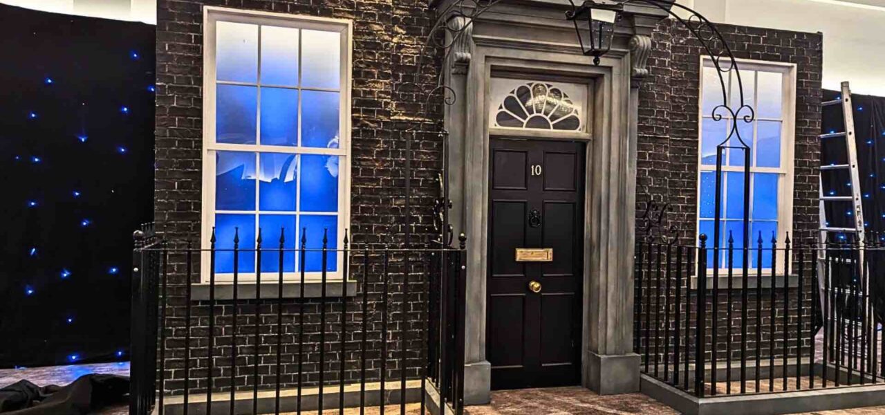 10-Downing-Street-Set-Design-With-Iron-Gates