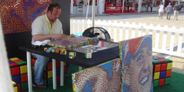 Rubik-Cube-Artist