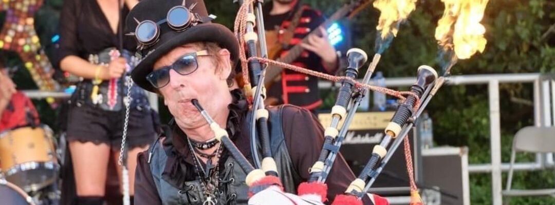 Flaming-Bagpipes-Show
