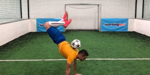Football-Trickster-Ronaldo-Lookalike